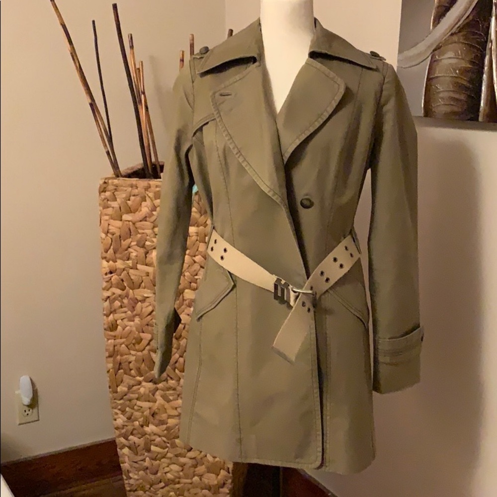 Andrew Marc trench coat with belt (missing button)